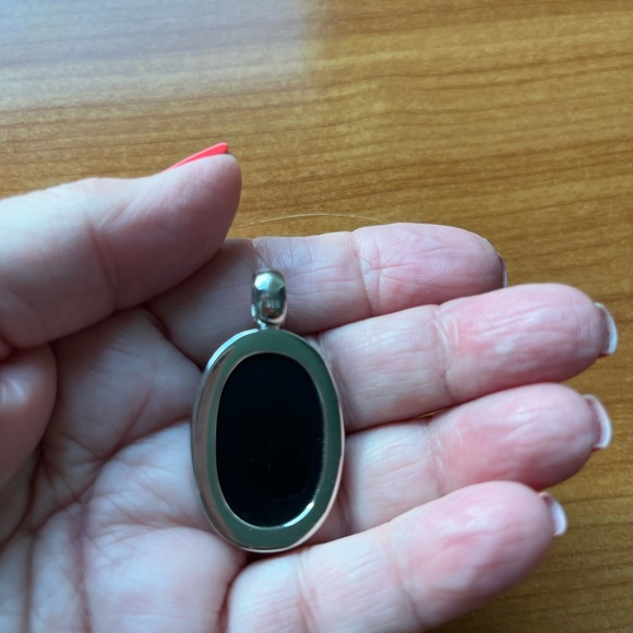 Onyx and silver pendant - Picture 4 of 8